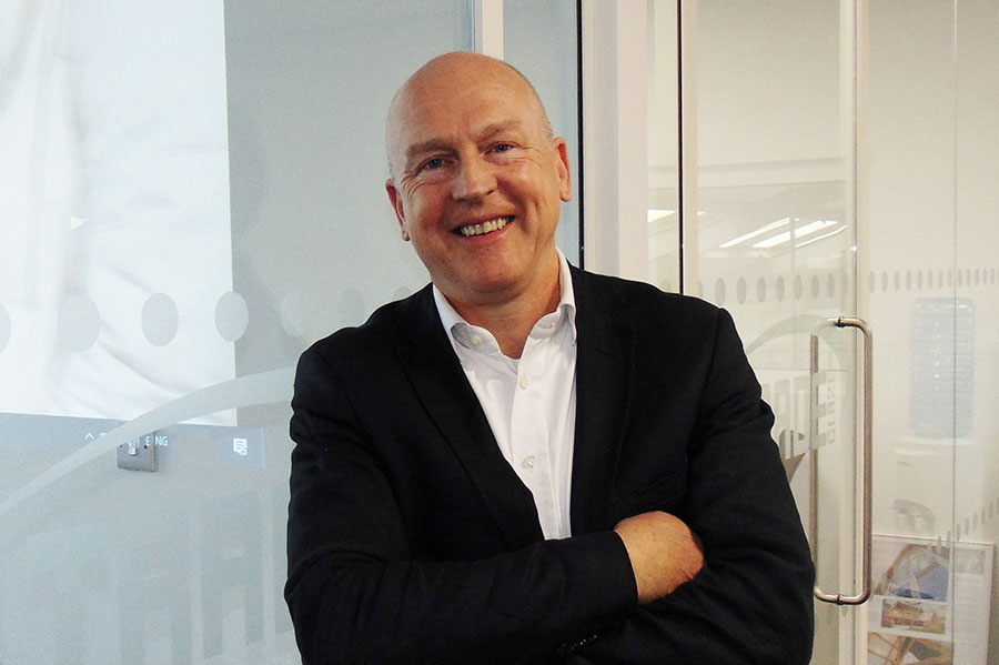 Tradeglaze Continues to Invest for Growth With New Glass Cutting Technology