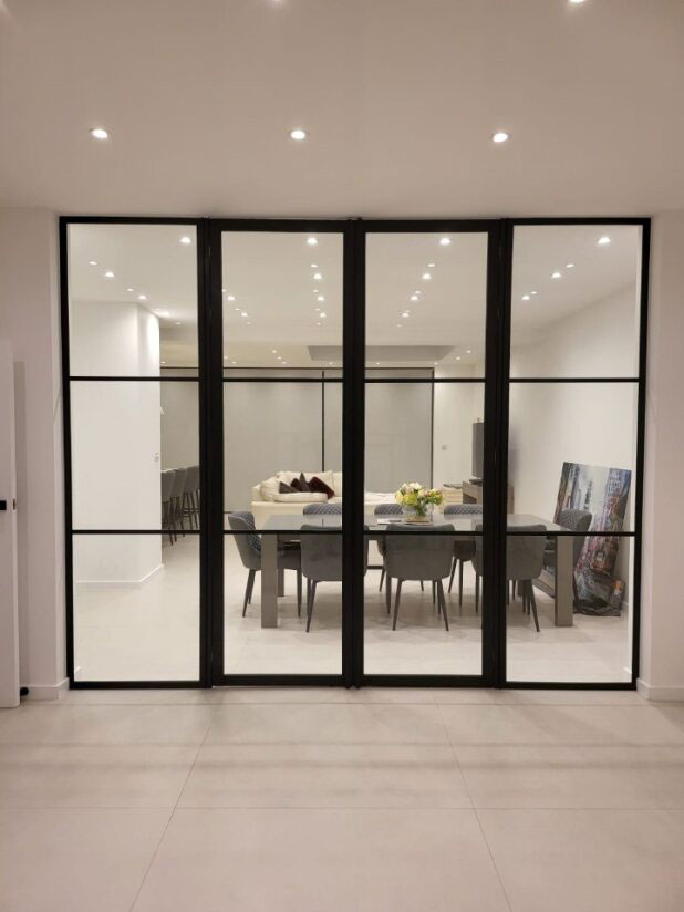 Fixed internal glazing